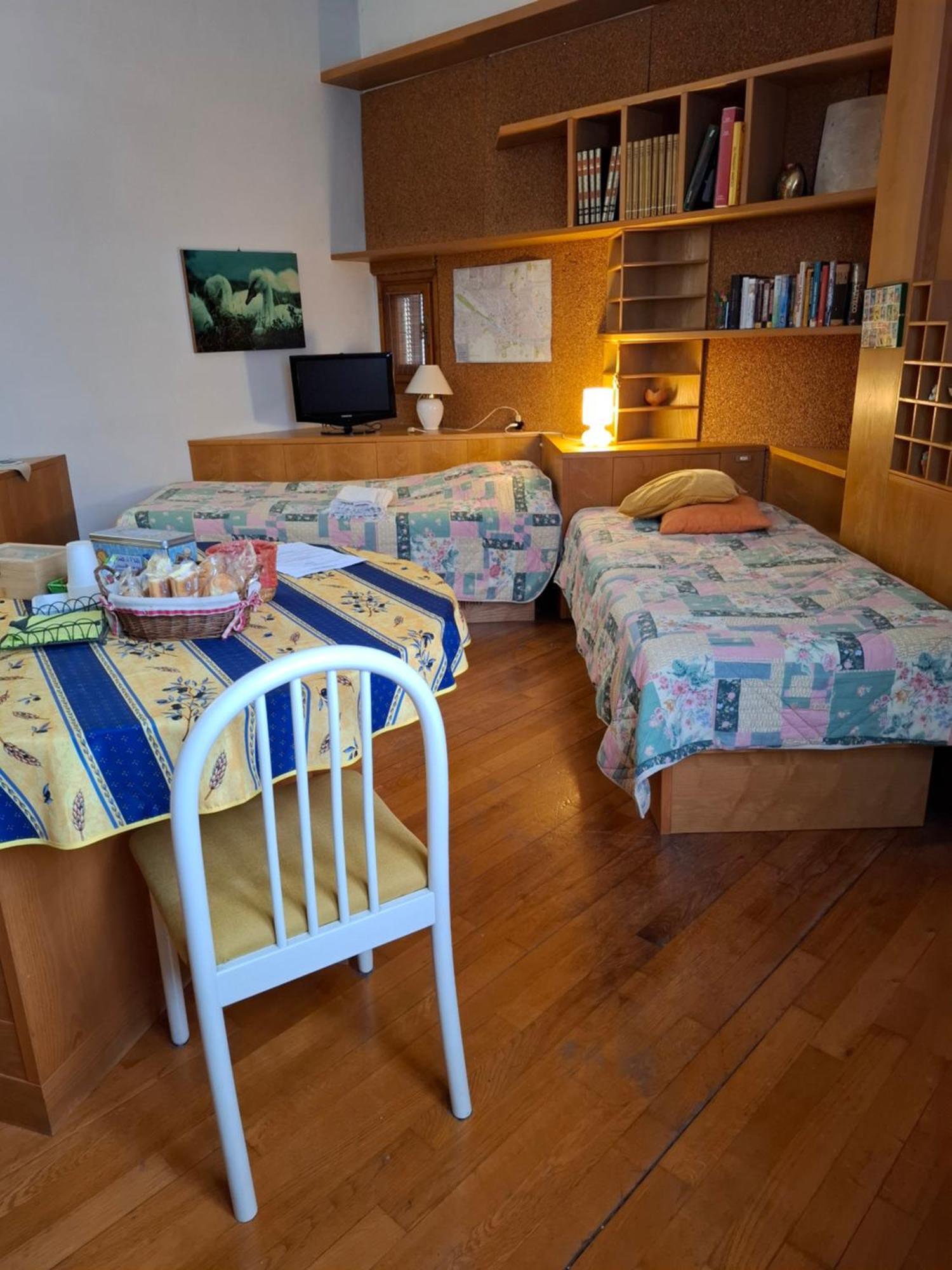 B&B Due Abeti ฟลอเรนซ์ ภายนอก รูปภาพ